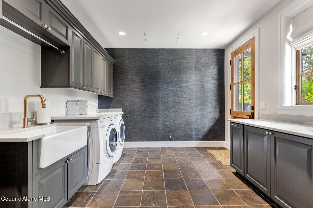 7783 S Buckrail RD, Harrison, ID 83833 photo 6