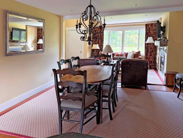 240 Village Green Dr Unit 14E, Stowe, VT 05672