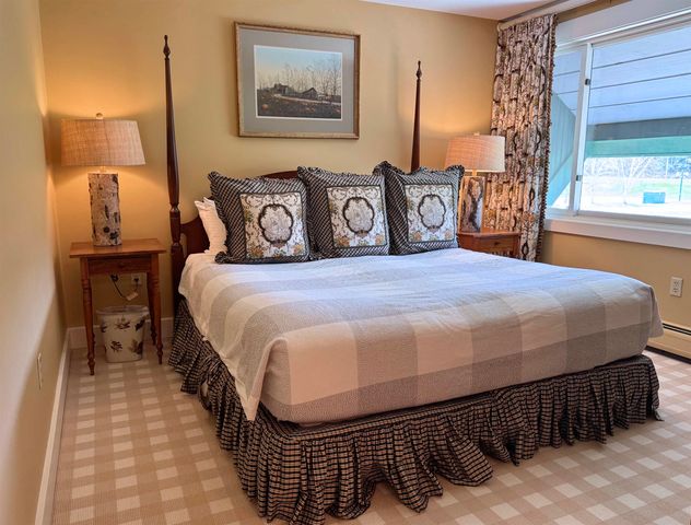 240 Village Green Dr Unit 14E, Stowe, VT 05672