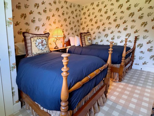 240 Village Green Dr Unit 14E, Stowe, VT 05672
