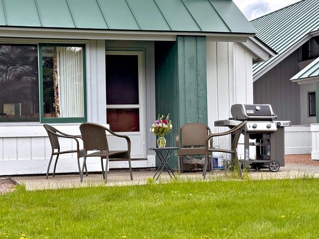 240 Village Green Dr Unit 14E, Stowe, VT 05672