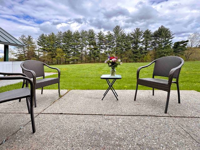 240 Village Green Dr Unit 14E, Stowe, VT 05672