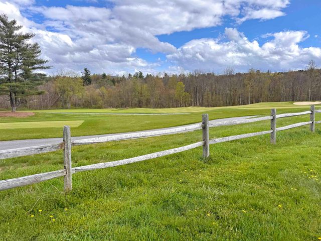 240 Village Green Dr Unit 14E, Stowe, VT 05672