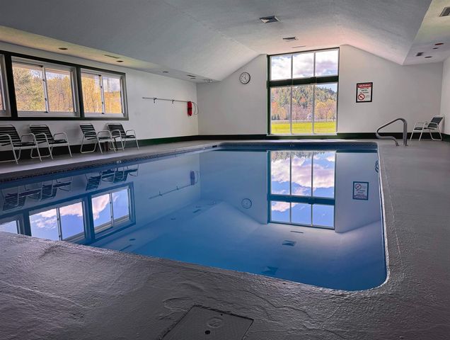 240 Village Green Dr Unit 14E, Stowe, VT 05672
