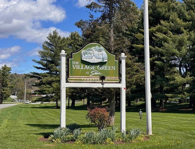 240 Village Green Dr Unit 14E, Stowe, VT 05672