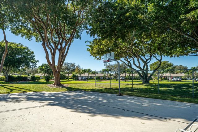 8290 Springlake Drive, Boca Raton, FL 33496