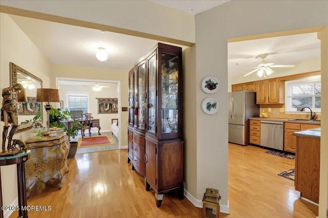 5 Wingate Court 5D, Monroe, NJ 08831