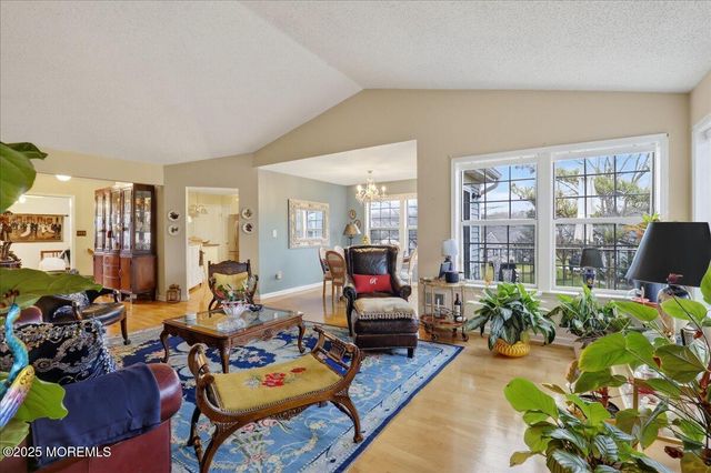 5 Wingate Court 5D, Monroe, NJ 08831