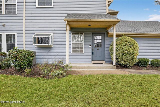 5 Wingate Court 5D, Monroe, NJ 08831