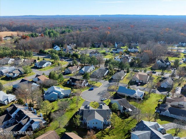 5 Wingate Court 5D, Monroe, NJ 08831