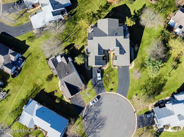 5 Wingate Court 5D, Monroe, NJ 08831