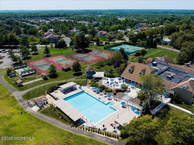 5 Wingate Court 5D, Monroe, NJ 08831