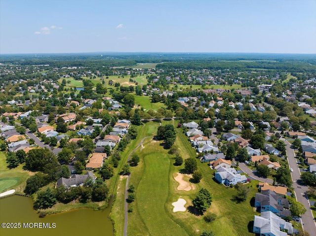 5 Wingate Court 5D, Monroe, NJ 08831