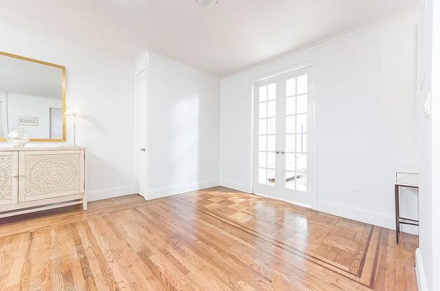 2451 38th St Apt 1A, New York City, NY 11103