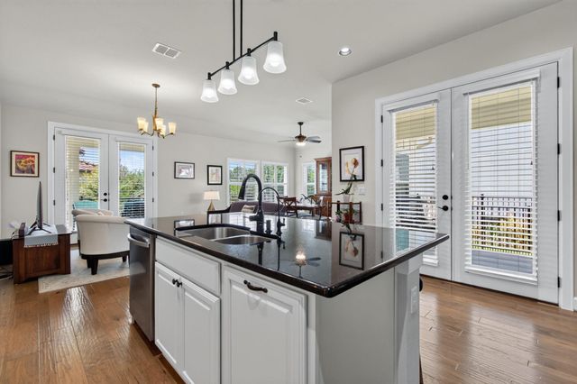 108 Dreaming Plum LN, San Marcos, TX 78666