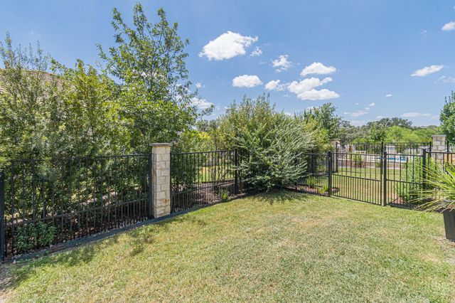 108 Dreaming Plum LN, San Marcos, TX 78666