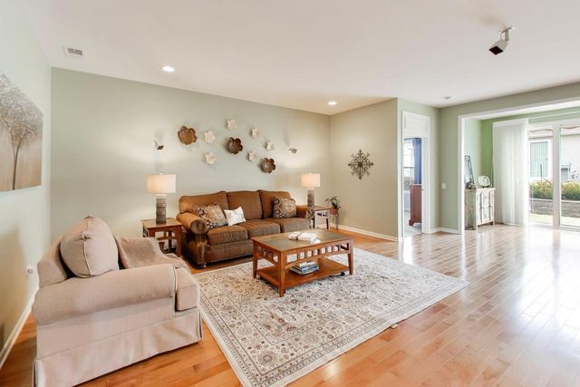 11879 Chatfield Crossing, Huntley, IL 60142