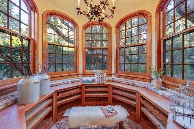 5200 Jessen Drive, La Canada Flintridge, CA 91011