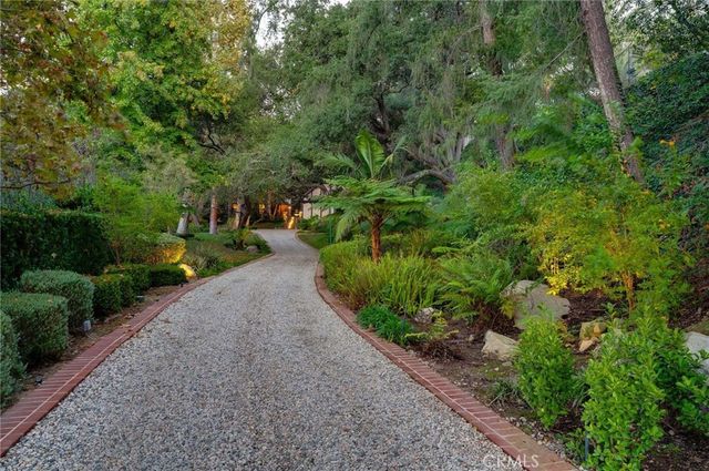 5200 Jessen Drive, La Canada Flintridge, CA 91011
