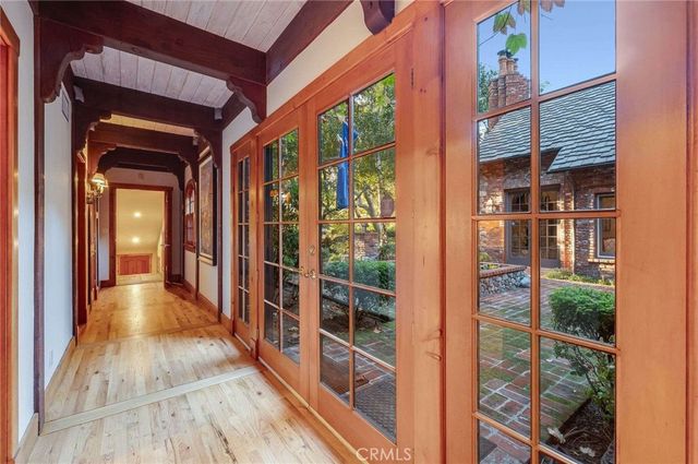 5200 Jessen Drive, La Canada Flintridge, CA 91011