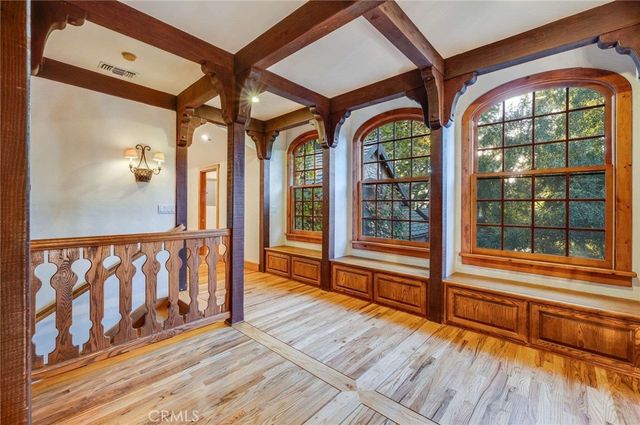 5200 Jessen Drive, La Canada Flintridge, CA 91011