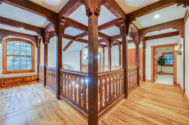 5200 Jessen Drive, La Canada Flintridge, CA 91011