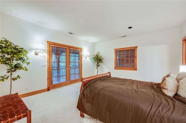 5200 Jessen Drive, La Canada Flintridge, CA 91011