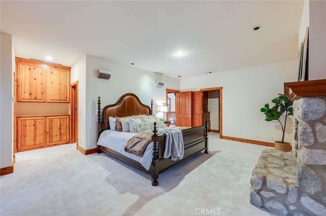 5200 Jessen Drive, La Canada Flintridge, CA 91011