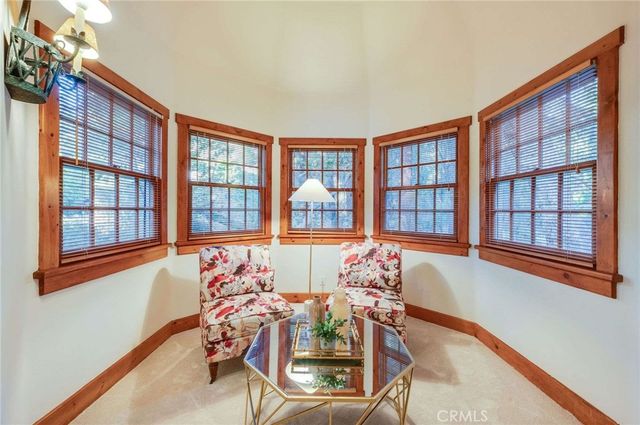 5200 Jessen Drive, La Canada Flintridge, CA 91011