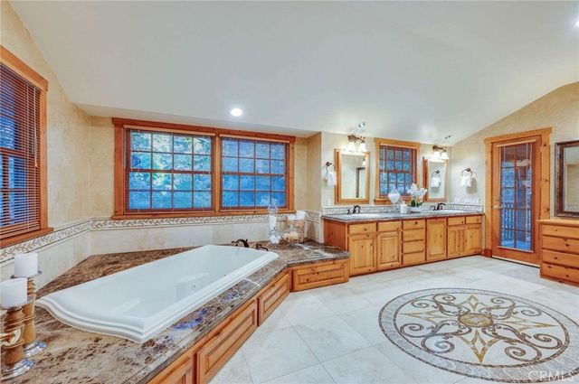 5200 Jessen Drive, La Canada Flintridge, CA 91011