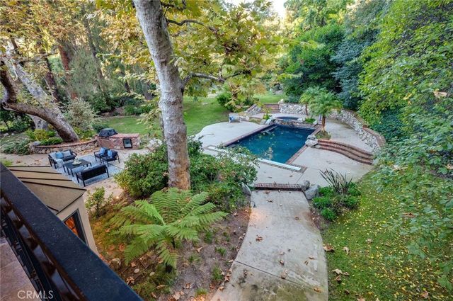 5200 Jessen Drive, La Canada Flintridge, CA 91011