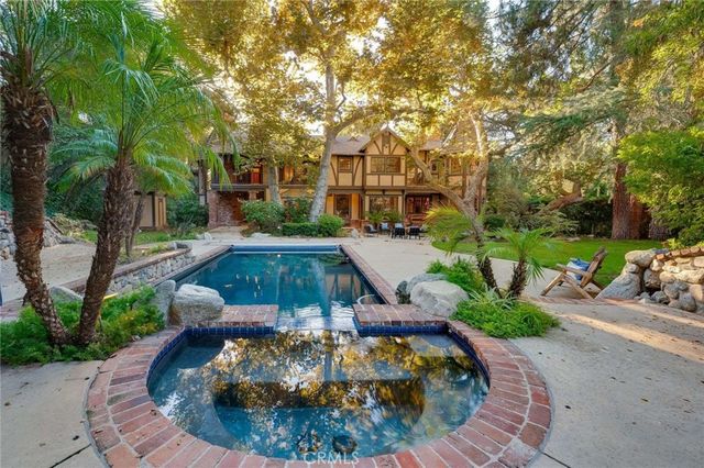 5200 Jessen Drive, La Canada Flintridge, CA 91011