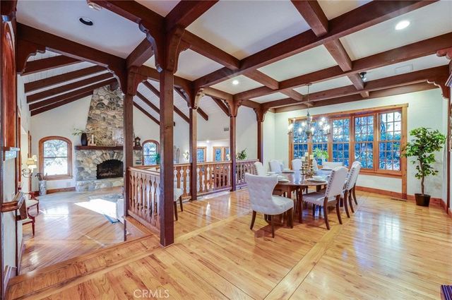 5200 Jessen Drive, La Canada Flintridge, CA 91011