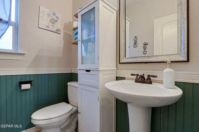 5936 HIDDEN ACRES Drive, El Paso, TX 79924