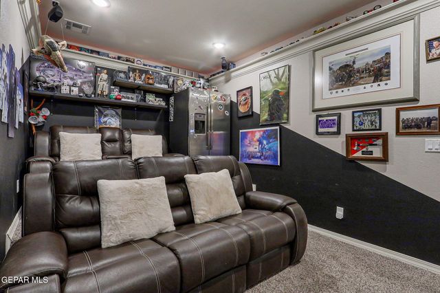 5936 HIDDEN ACRES Drive, El Paso, TX 79924