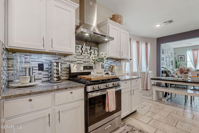 5936 HIDDEN ACRES Drive, El Paso, TX 79924