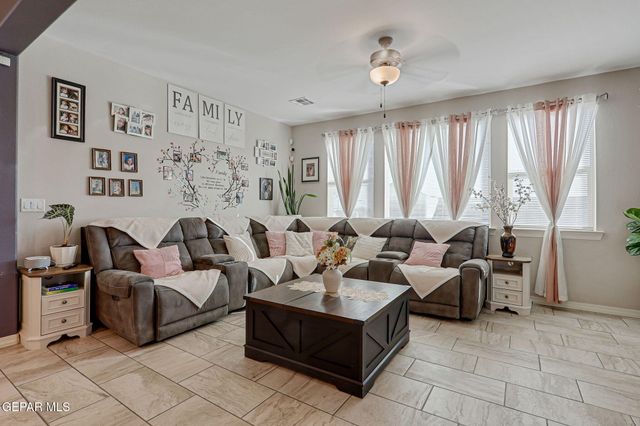 5936 HIDDEN ACRES Drive, El Paso, TX 79924