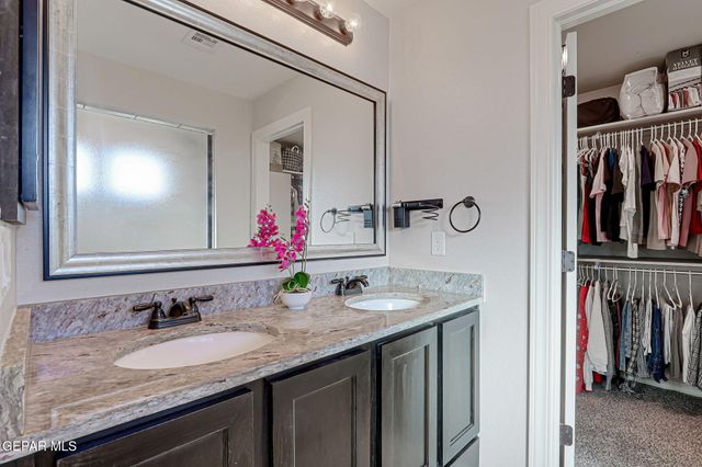 5936 HIDDEN ACRES Drive, El Paso, TX 79924