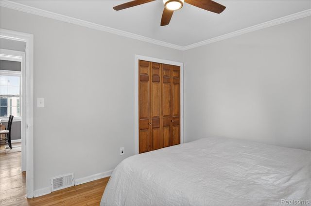 3 Adams Lane, Dearborn, MI 48120