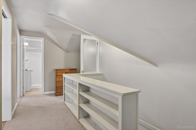 3 Adams Lane, Dearborn, MI 48120