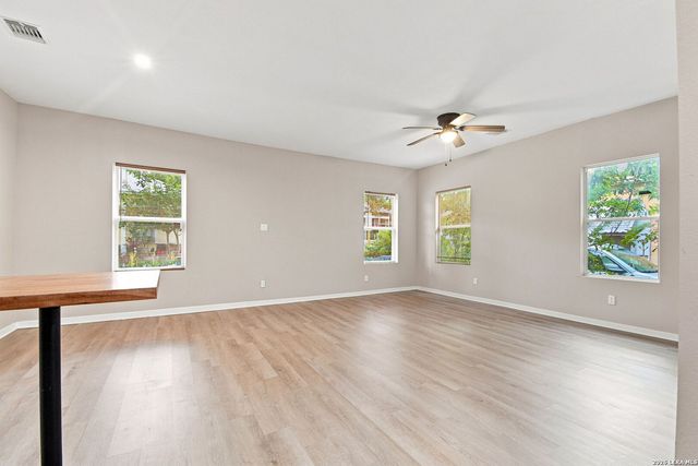 138 Hess St, San Antonio, TX 78212
