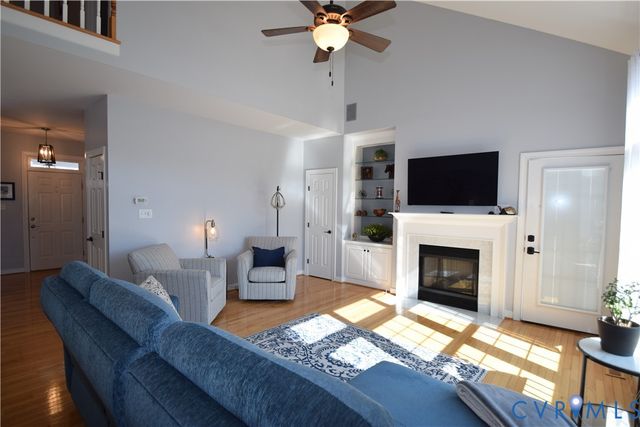 12005 Kershaw Ct, Glen Allen, VA 23059