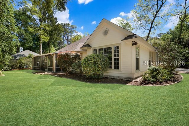 9 Loblolly Ln, Hilton Head Island, SC 29926