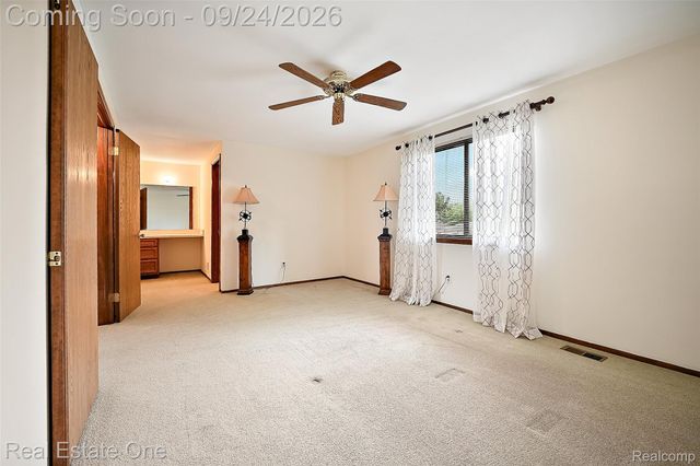 34391 Koch Avenue, Sterling Heights, MI 48310
