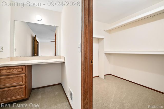 34391 Koch Avenue, Sterling Heights, MI 48310