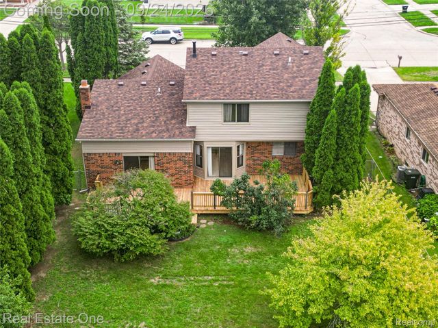 34391 Koch Avenue, Sterling Heights, MI 48310
