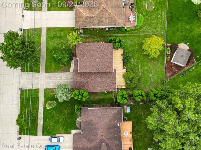 34391 Koch Avenue, Sterling Heights, MI 48310