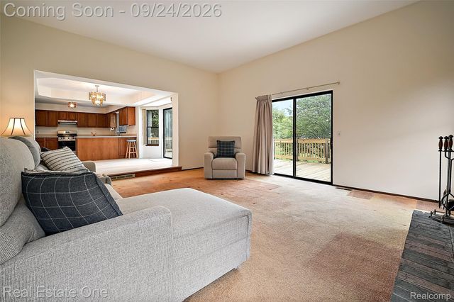 34391 Koch Avenue, Sterling Heights, MI 48310