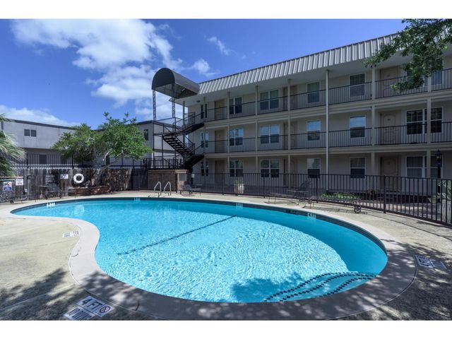 910 Duncan LN 50, Austin, TX 78705