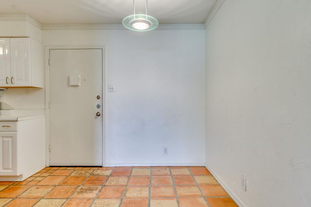 910 Duncan LN 50, Austin, TX 78705